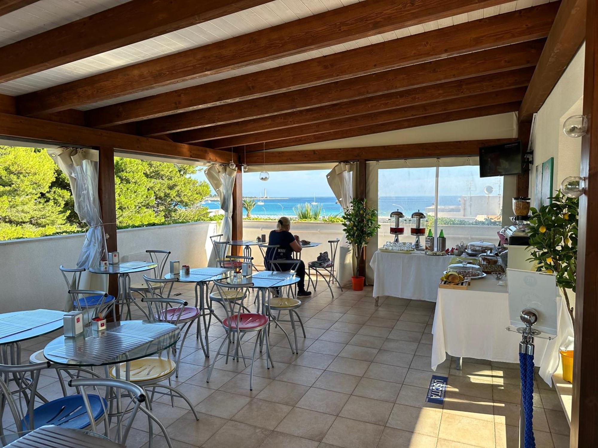 Hotel Iride By Marino Tourist サン・ヴィート・ロ・カーポ エクステリア 写真